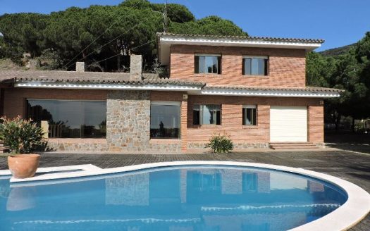 Постпродажное обслуживание в Испании: чек-лист действий после покупки