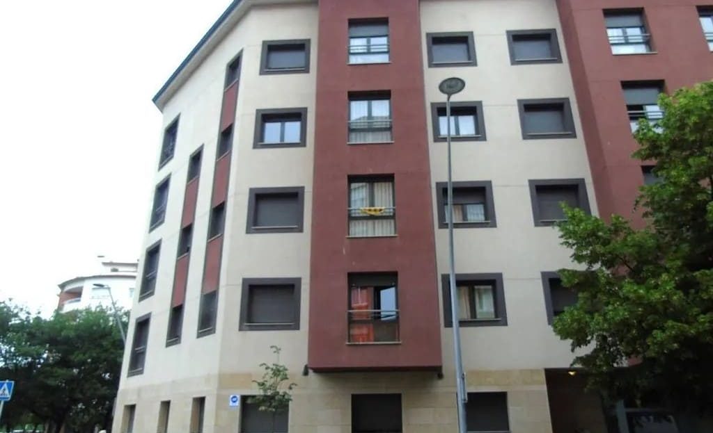 Квартира для инвесторов в районе Remei–Montseny Вик