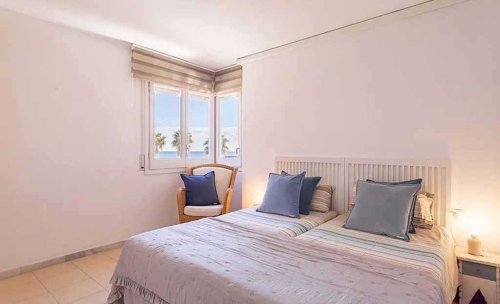 Вторая спальня с естественным освещением