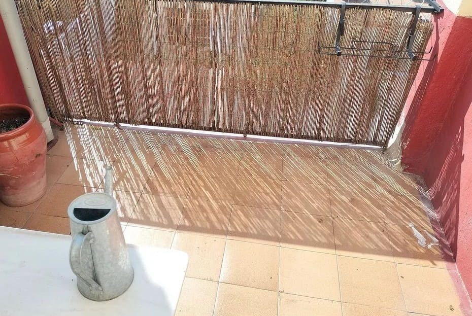 Частная терраса с зоной отдыха в пентхаусе-дуплексе