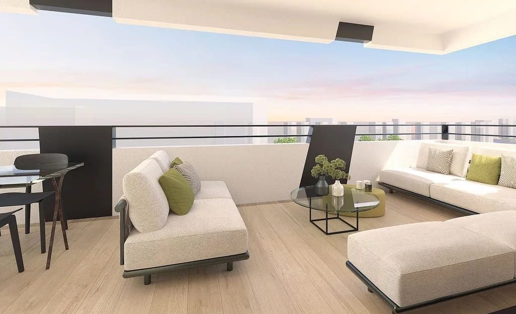 Терраса с мебелью для отдыха и видом на окрестности