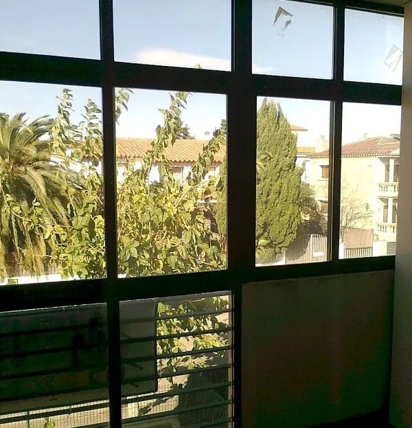 Панорамное окно с видом на сад