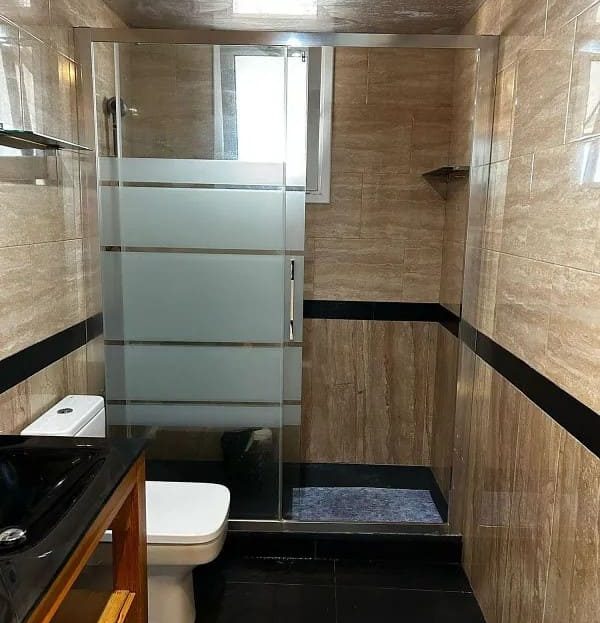 Современная ванная комната пентхауса