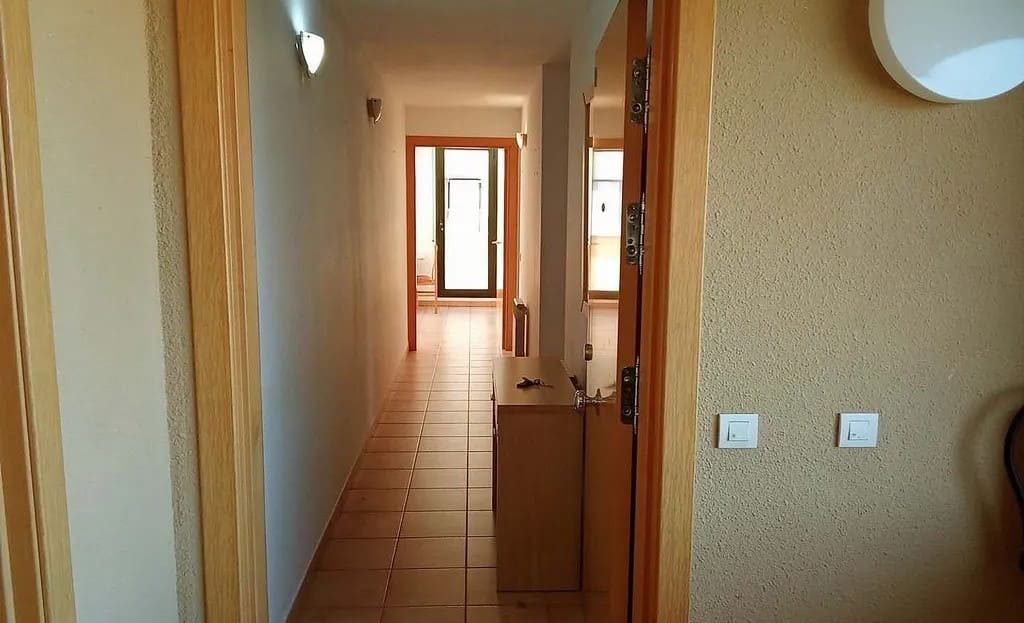 Коридор квартиры с доступом в спальни и гостиную