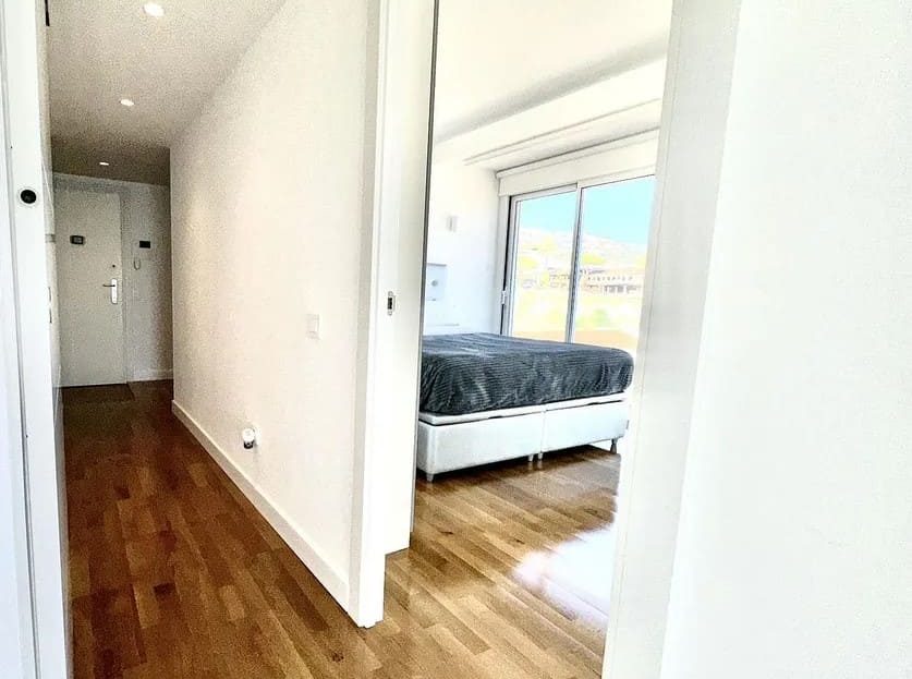 Коридор и вход в спальню