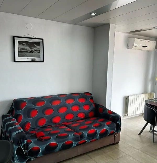 Гостиная пентхауса с кондиционером