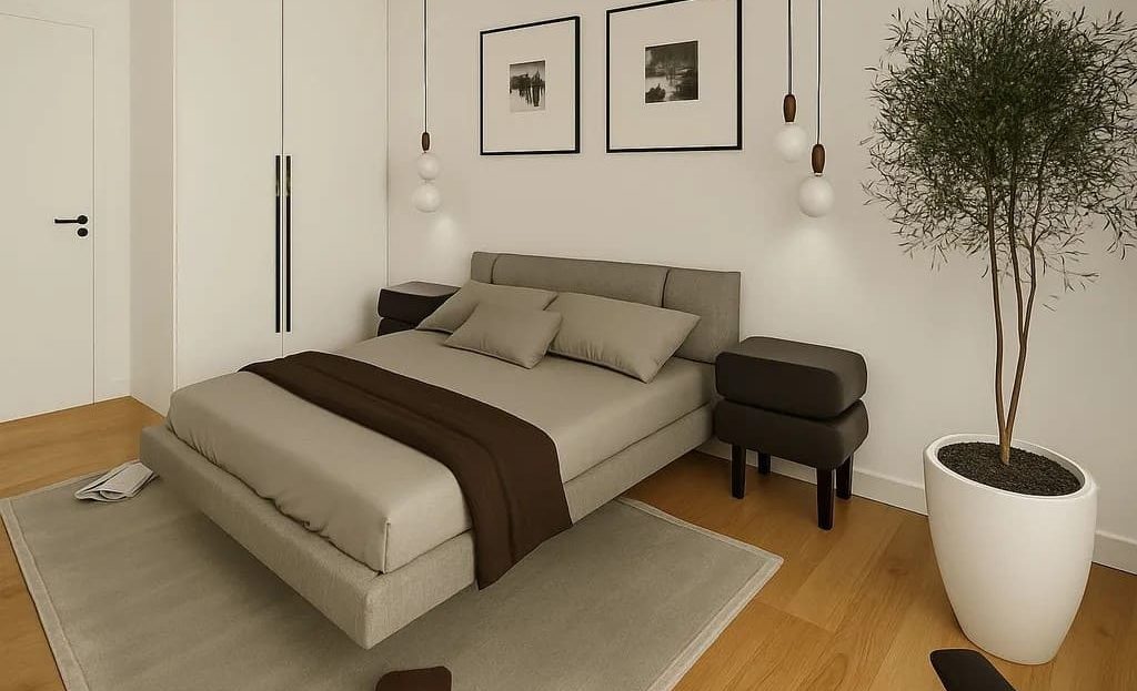 Спальня с минималистичным интерьером и встроенными шкафами.