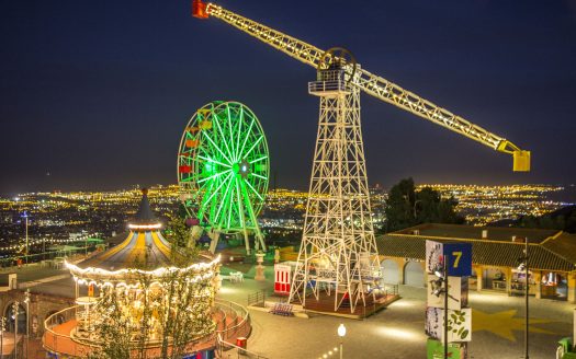 Парк атракционов на горе Тибидабо Барселона