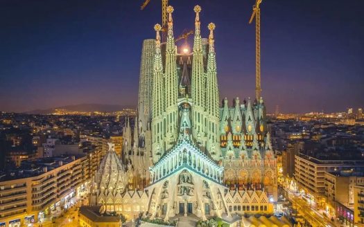 Саграда Фамилия описание архитектуры и символики