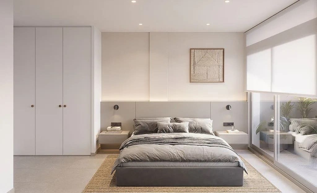 Спальня с панорамным окном и выходом на террасу