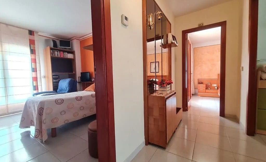 Коридор второго этажа с доступом к спальням.