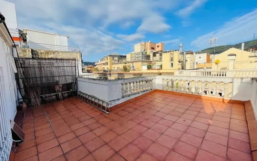 Большая солнечная терраса пентхауса в Сант-Жерваси – Ла-Бонанова