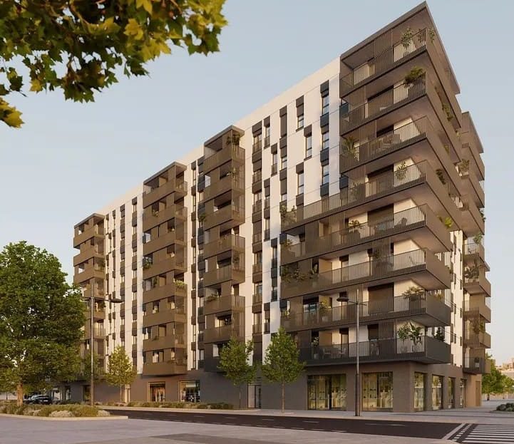 Современный жилой комплекс Edificio París в Барселоне, фасад нового здания