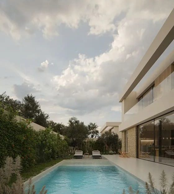 Частный бассейн во дворе современной виллы