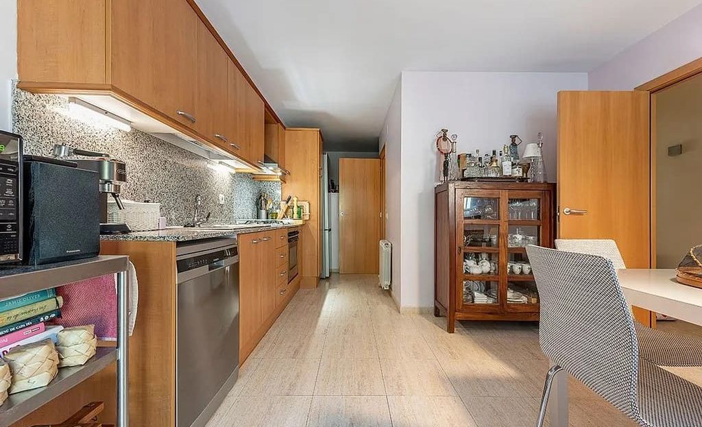 Полностью оборудованная кухня в таунхаусе