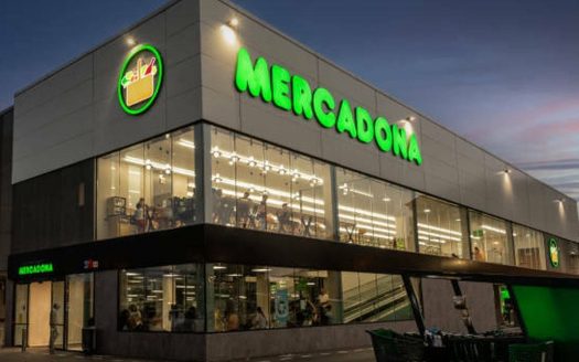 Готовый арендный бизнес в Барселоне с сетевым арендатором