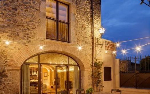 Кейс: реновация Масии в Эмпорда под бутик-отель